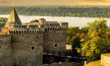 İzmir Çıkışlı Kosovalı Baştanbaşa Balkanlar  Turu - Ajet Havayolları ile - 7 Gece 8 Gün