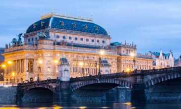 Promosyon Orta Avrupa'nın Altın Üçgeni Cesky Krumlov & Bratislava & Turları Dahil - Ajet Havayolları ile - 7 Gece 8 Gün