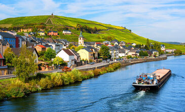 İzmir`den Direkt Hareket Görkemli Üçlü Benelüx & Fransa & Almanya Turu - SunExpress Havayolları ile - 7 Gece 8 Gün - Sevgililer Günü Özel
