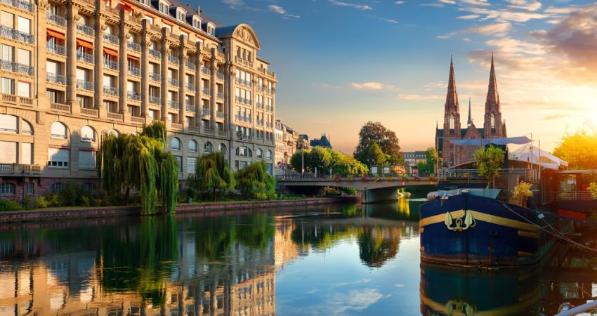 İzmir'den Direkt Hareket Yel Değirmenlerinden Eyfel’e  Benelüks & Paris & Almanya - Sun Express Havayolları İle - 7 Gece 8 Gün