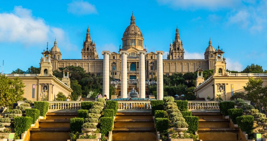 Barcelona'dan Milano'ya Akdeniz Esintisi İtalya & Fransa & İspanya -  Türk Havayolları ile - 7 Gece  8 Gün