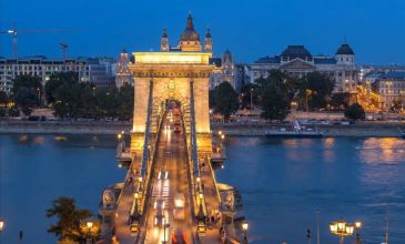 Otobüslü İstanbul Hareketli Buyuk Orta Avrupa ve Hallstatt Turu - 6 Gece 8 Gün - Tum Turlar ve Outlet Dahil